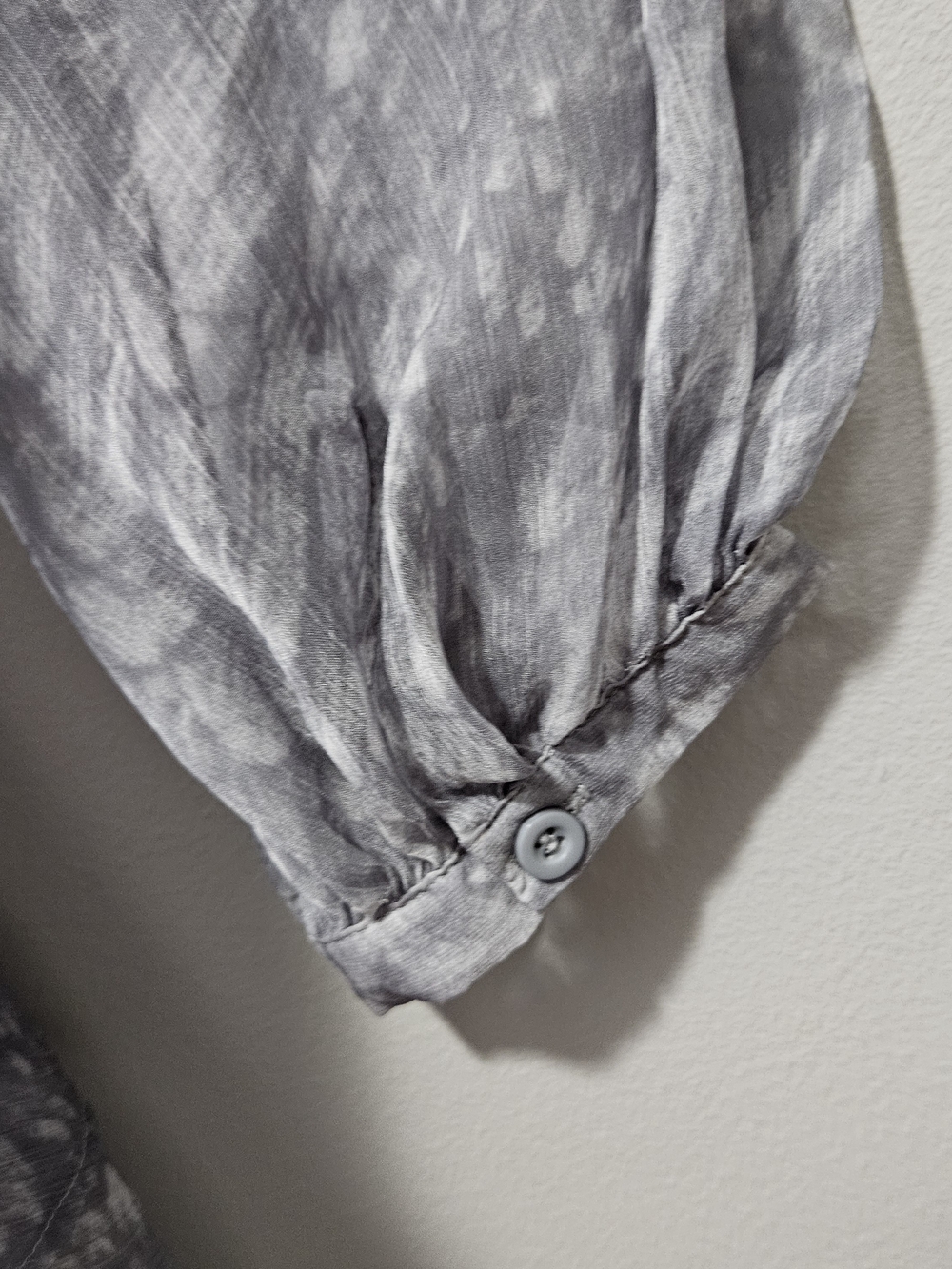 Gray Patterned Long-Sleeve Ruffle Dress - Picture 11 of 14